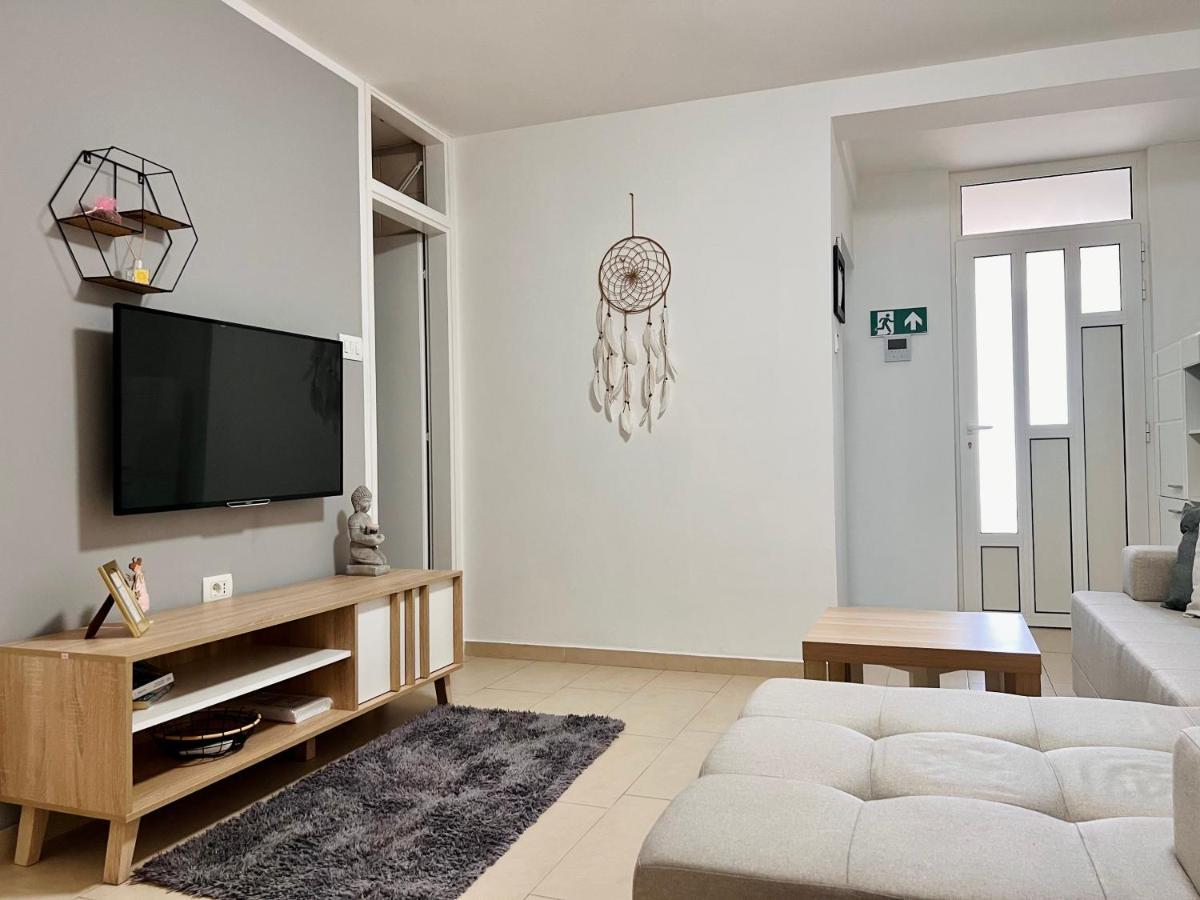 Apartman Luna *** Rijeka Eksteriør bilde